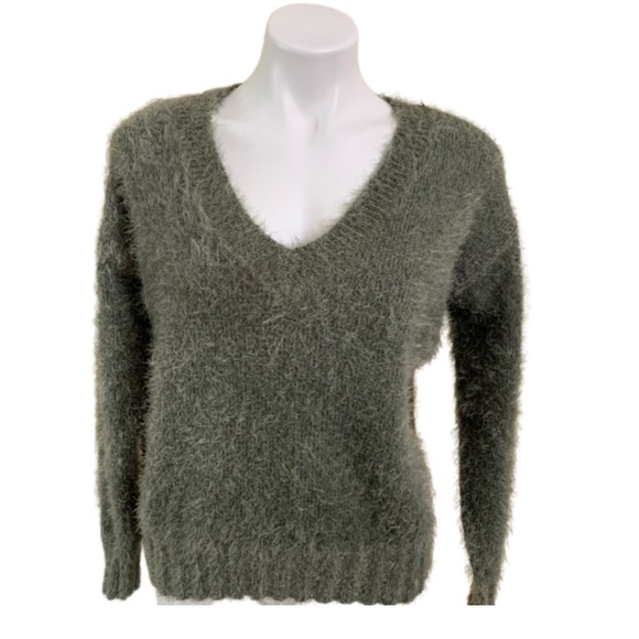 Pink Rose Sweaters - Women’s Plush V Neck Sweater NWT